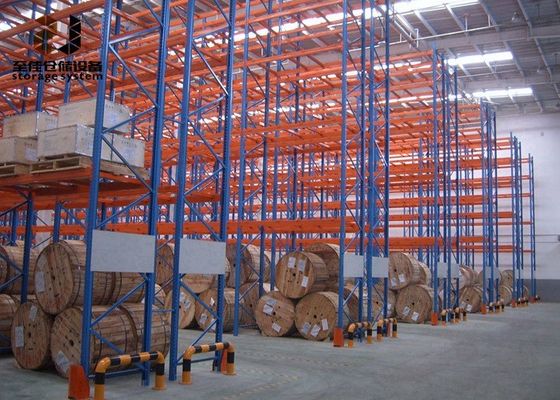 Μέγιστο βάρος 4500 kg ανά επίπεδο σε εμπορικά ράφια προστασίας από τη διάβρωση