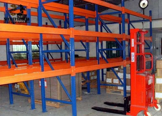 Q235 / Q345 Χάλυβα Heavy Duty Βιομηχανικά ράφια σε εξατομικευμένο μέγεθος